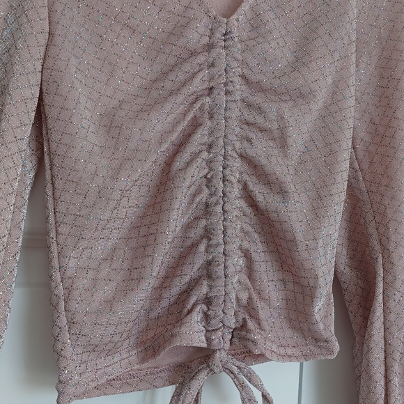 New Look metallic crop top. - Picture 8 of 9